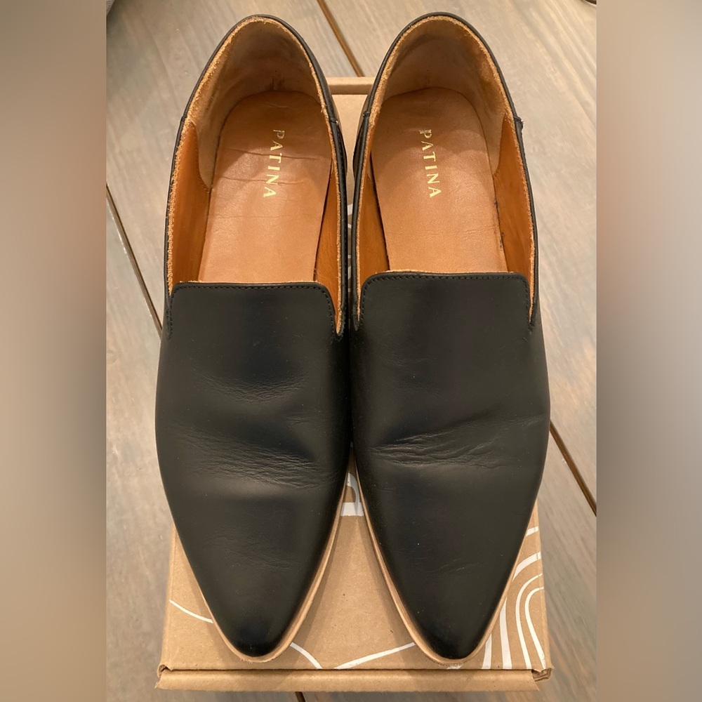 Patina brand leather black pointed flat - Size 10 1/2, from Portland Leather